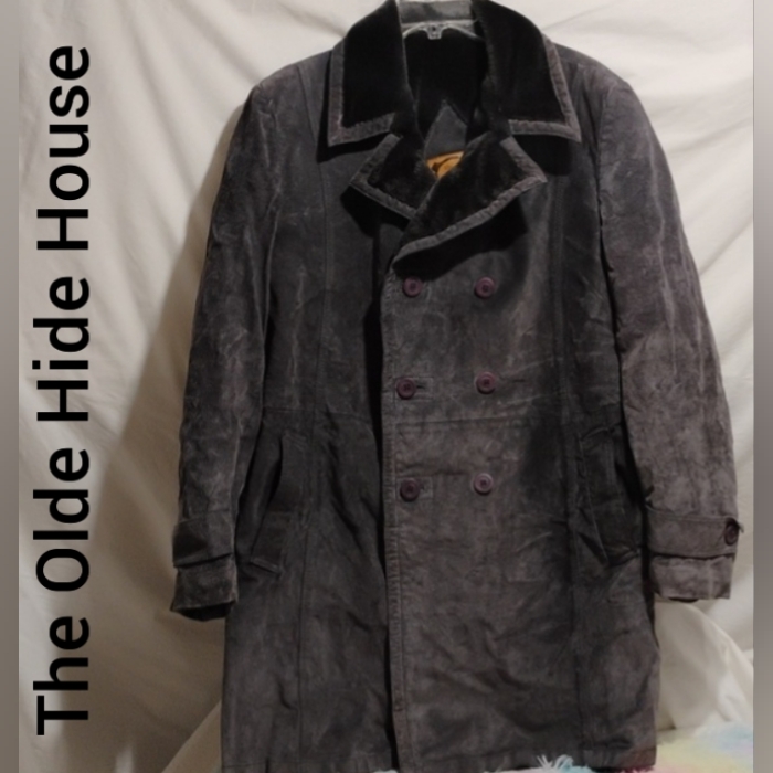 Sale!The Olde Hide House 1980's Grey Suede Leather/Fleece Lined Long Coat (Bx87)
